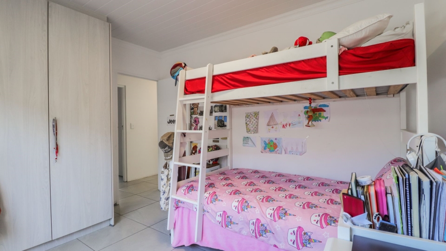 3 Bedroom Property for Sale in Stilbaai Wes Western Cape